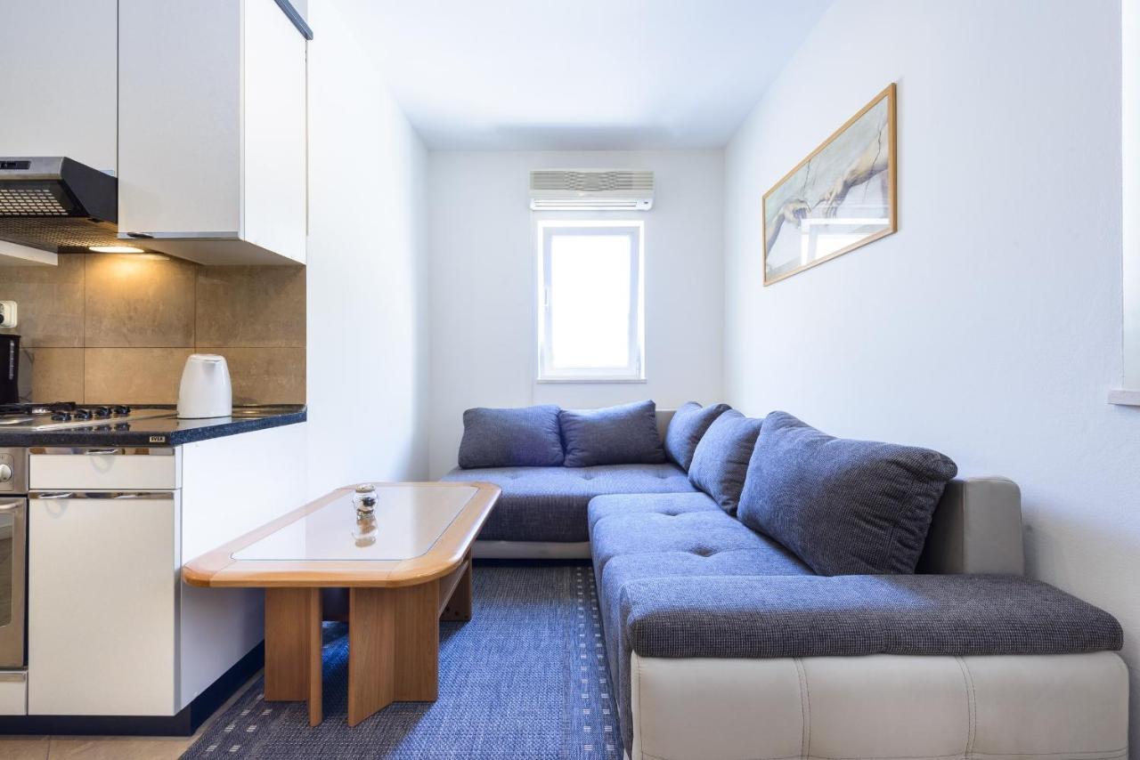Apartment Tija Two Bedroom Apartment With Balcony And Partial Sea View 杜布罗夫尼克 外观 照片