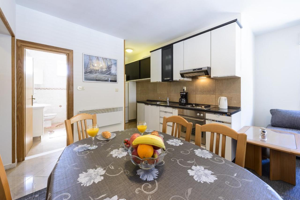 Apartment Tija Two Bedroom Apartment With Balcony And Partial Sea View 杜布罗夫尼克 外观 照片