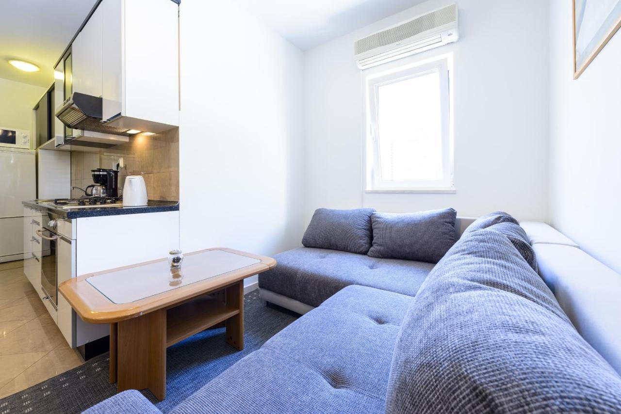 Apartment Tija Two Bedroom Apartment With Balcony And Partial Sea View 杜布罗夫尼克 外观 照片